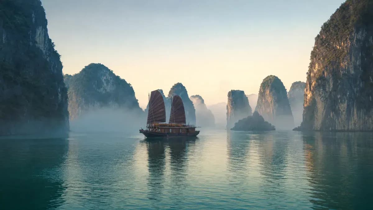 Vietnam in 7 days from India: route, costs, direct flights